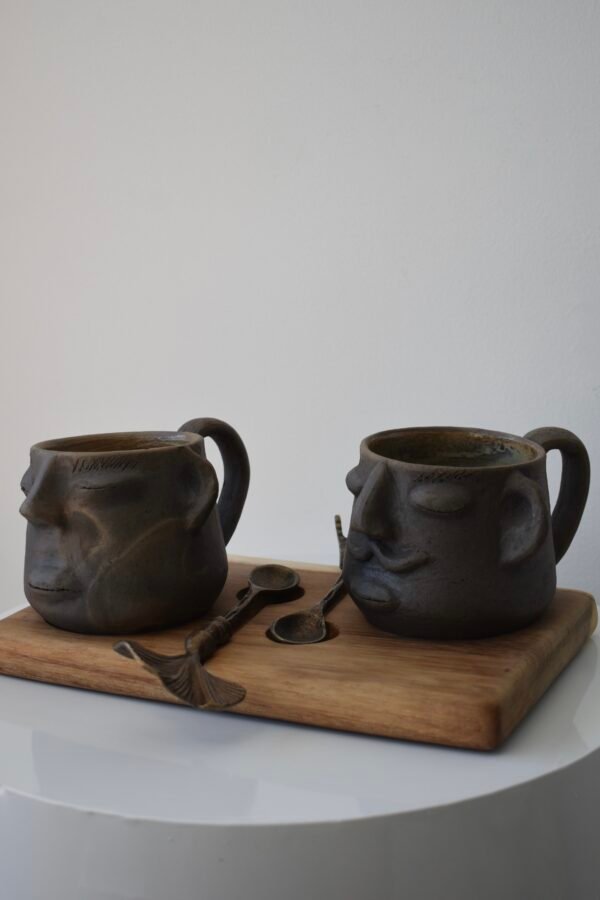 Face mug set with wooden tray and spoons
