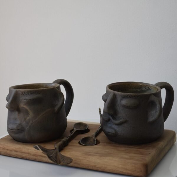 Face mug set with wooden tray and spoons