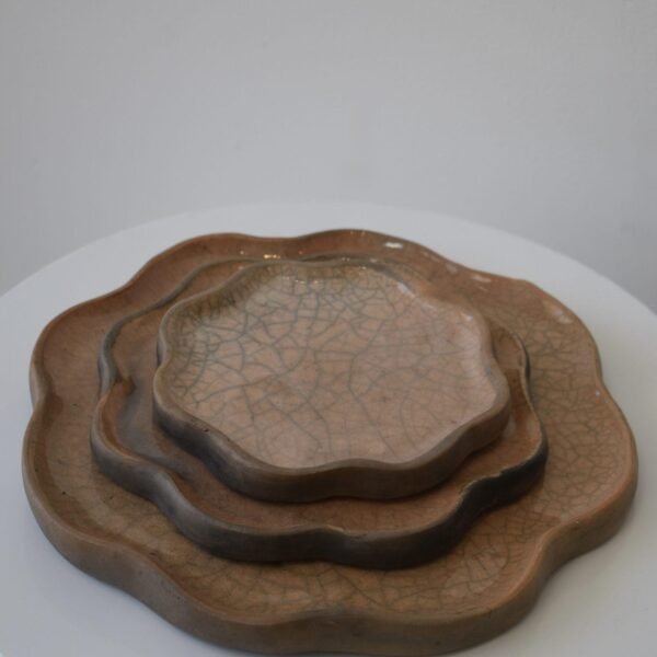 Organic Scalloped Edge