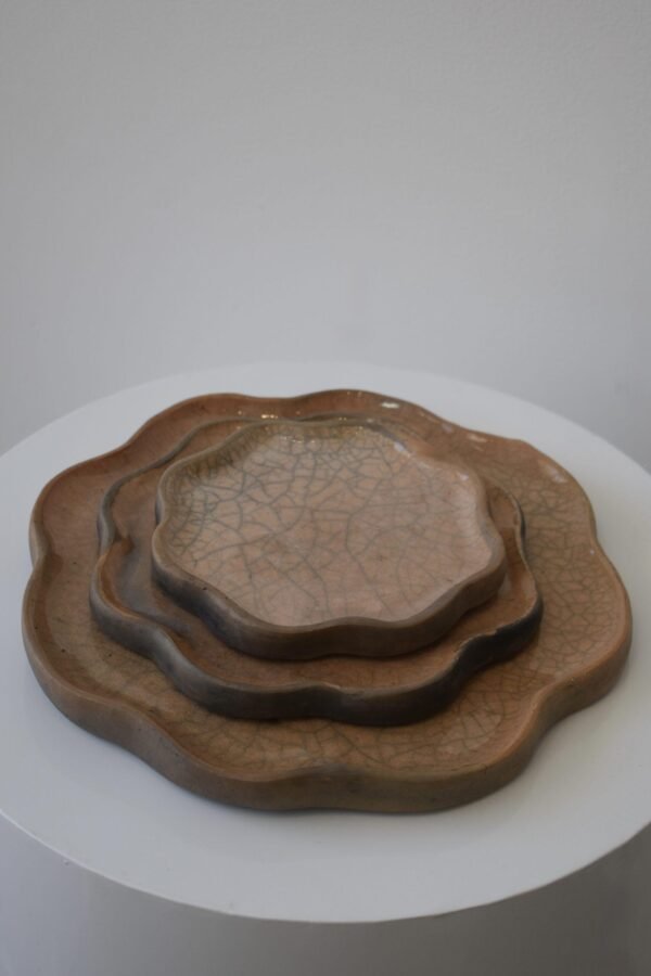 Organic Scalloped Edge