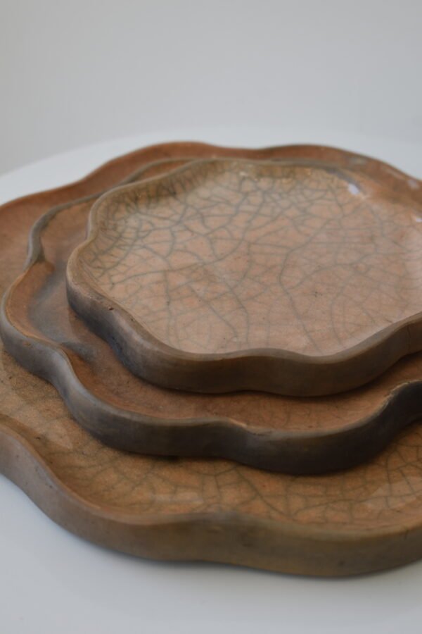 Organic Scalloped Edge