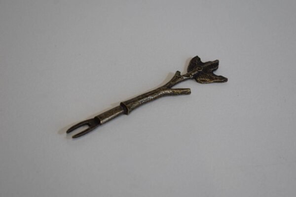 Branch appetizer pick